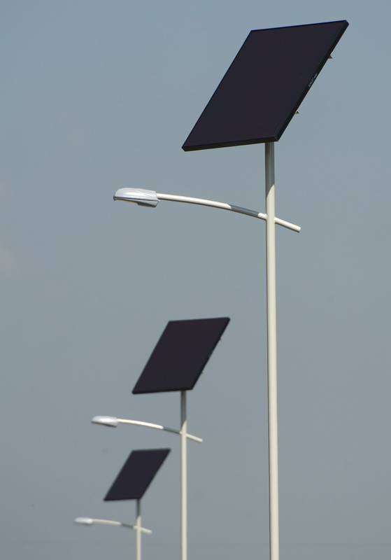 Napelemes utcai lámpák