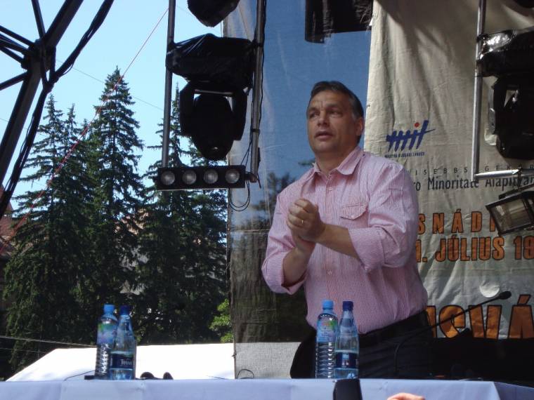 Tusványosról, nemzetpolitikáról, autonómiáról a romániai sajtóban