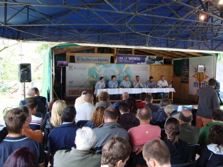 Itt az újabb válság: nevezzük államinak