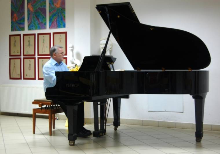 Liszt Ferenc kései alkotásai szólaltak meg