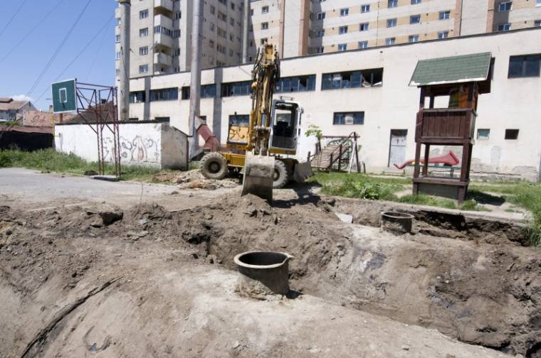 Elkezdődött a munka két lakóövezetben