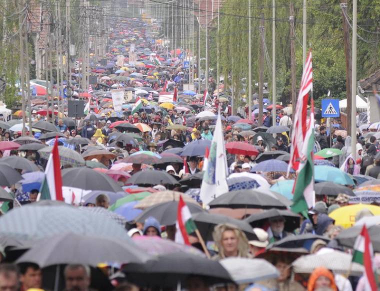 Útlezárások a pünkösdi búcsú idején