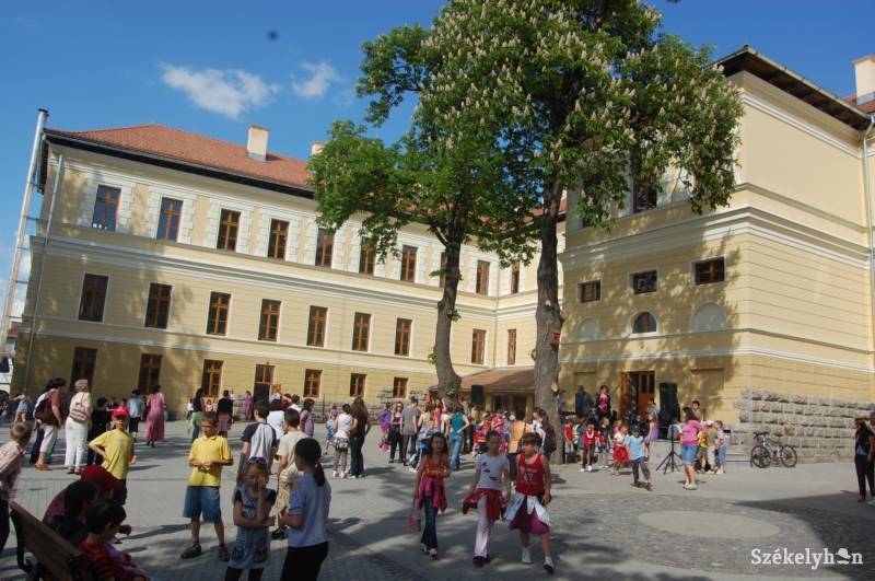 &bullet;  Fotó: Iochom Zsolt