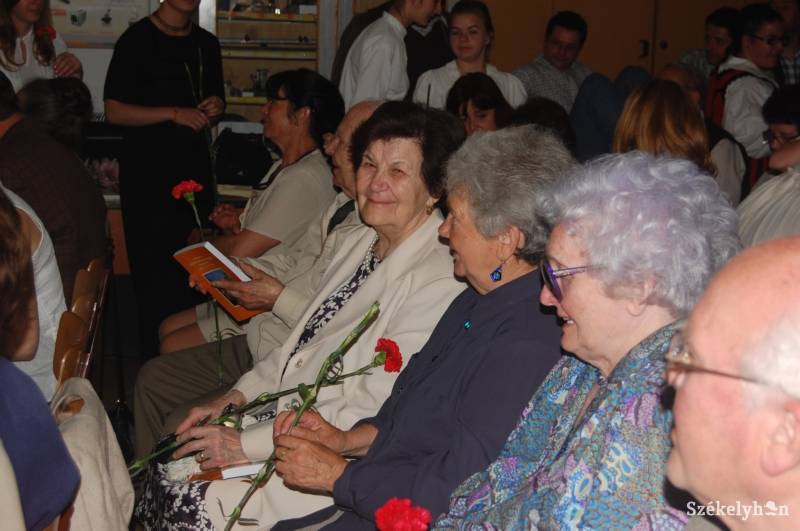 &bullet;  Fotó: Iochom Zsolt