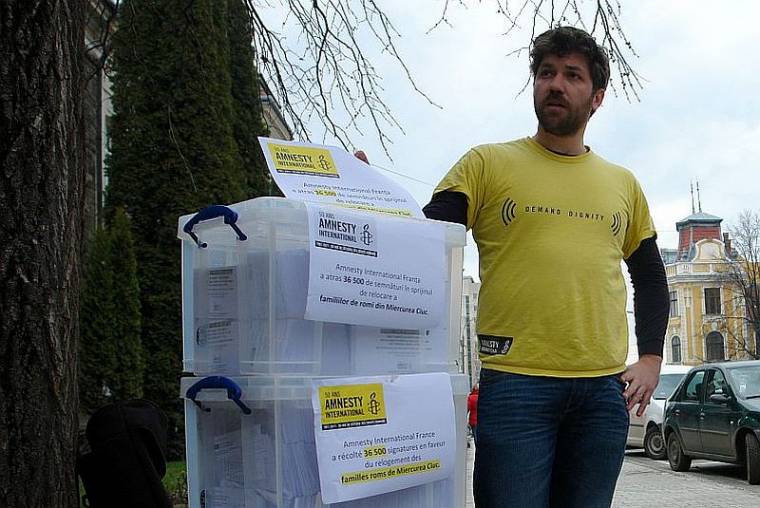 De mi lett a levelekkel?