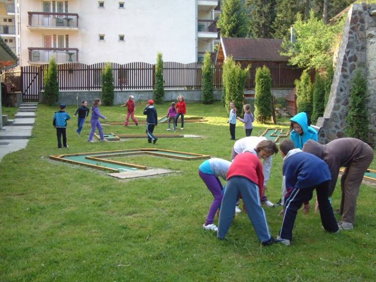 Cserebogarak Tusnádfürdőn