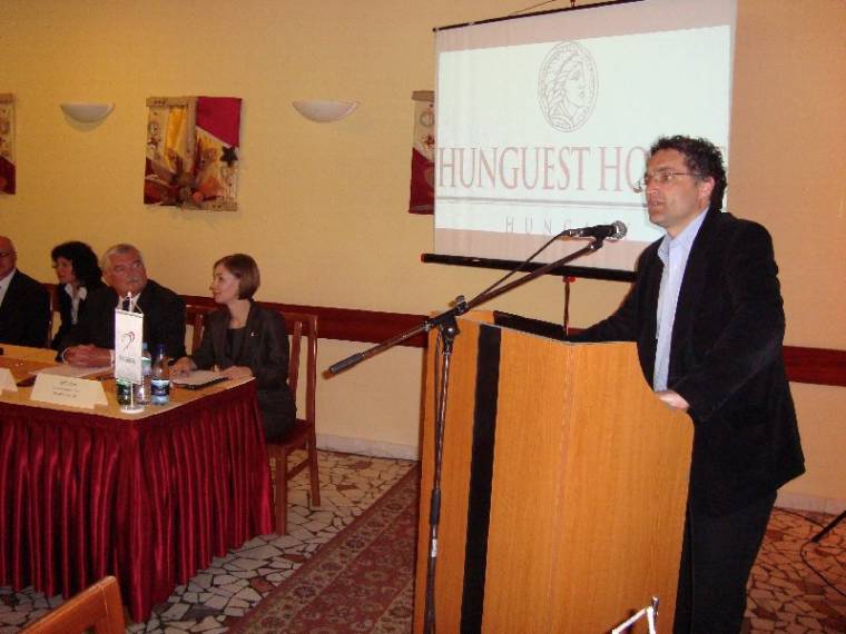 Ajánlották magukat