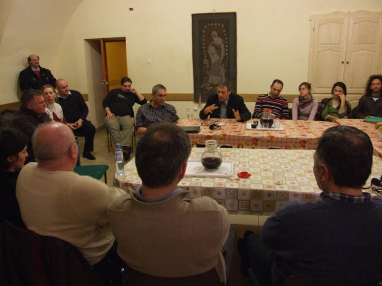 Mindenki dolgozza ki a maga Szent István-tervét!