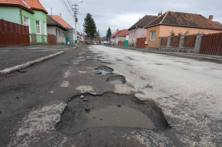 Nem újítják fel idén a Nagy Imre utcát