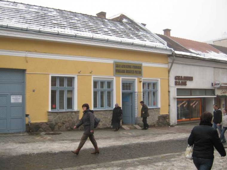 Közel hatvan esztendeje a nyugdíjasok szolgálatában