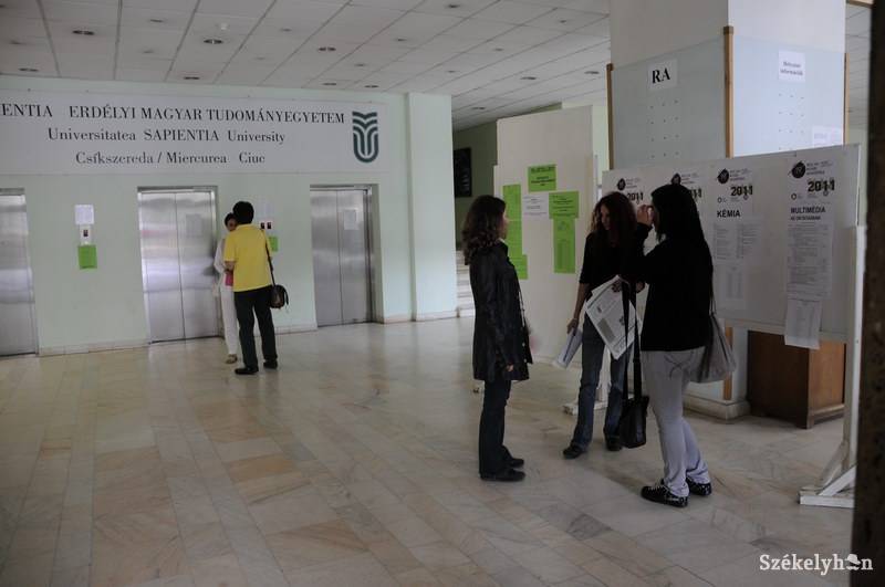 &bullet;  Fotó: Jancsó László