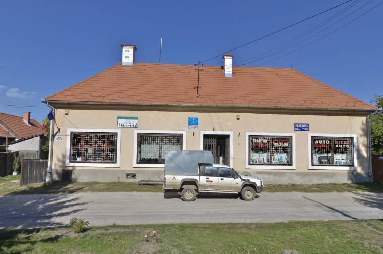 A múlt egy kis részét keltenék életre