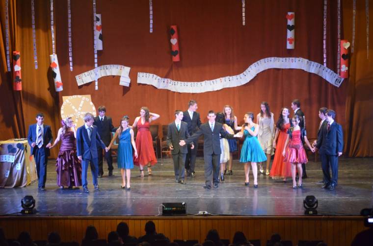 Kaszinóztak a venczeles gólyák