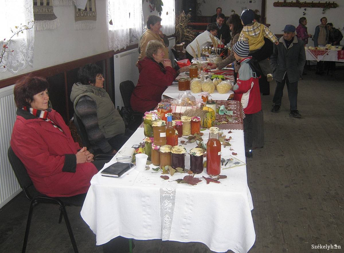 &bullet;  Fotó: Pinti Attila