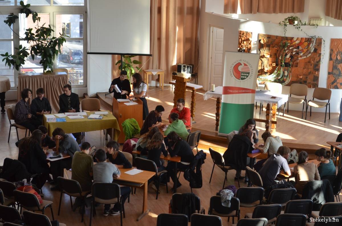 &bullet;  Fotó: Iochom Zsolt