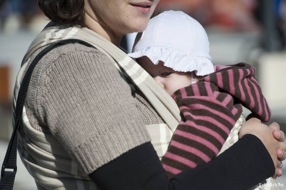 A szaktárca korrekt összeget kínál, de azért nem hordozná teljesen a vállán a kismamákat és családjaikat. Illusztráció •  Fotó: Kristó Róbert