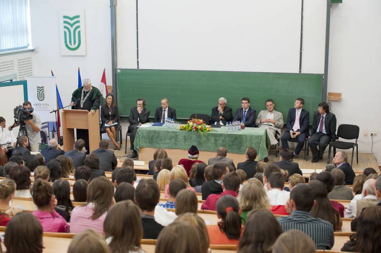 Különleges helyzetben a Sapientia