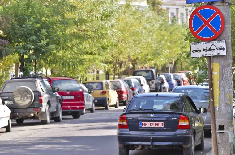 Kevesebb hely ingyenes parkolásra