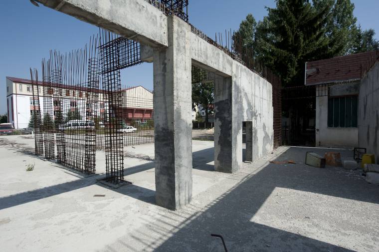 Félbemaradt tanügyi beruházások