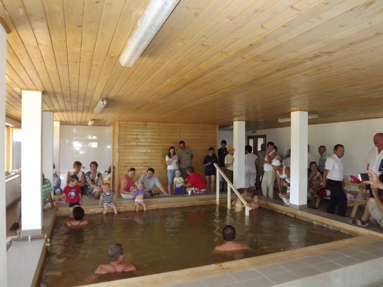 Borvízünnep fürdőavatóval