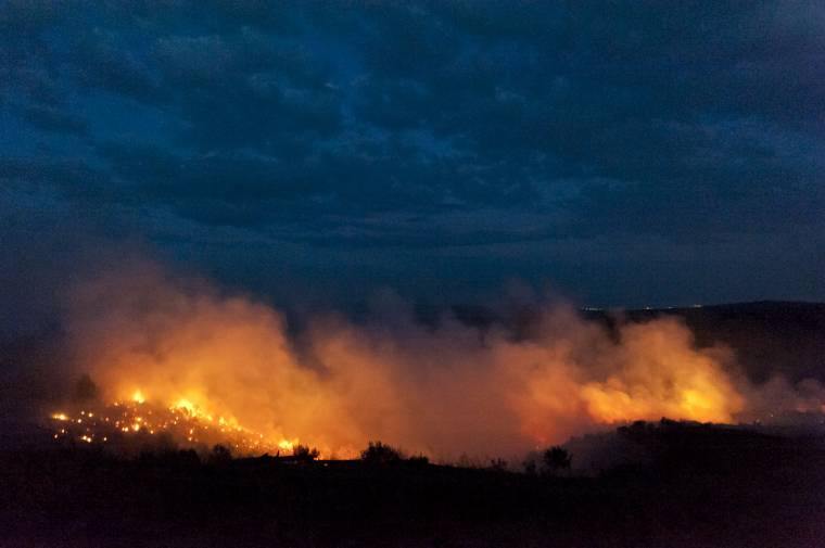 Szélmalomharc a lángokkal