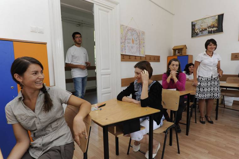 Kezdődnek az áthelyezések
