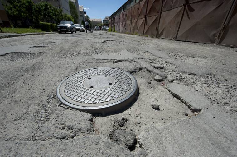 Kezdődhet az aszfaltozás