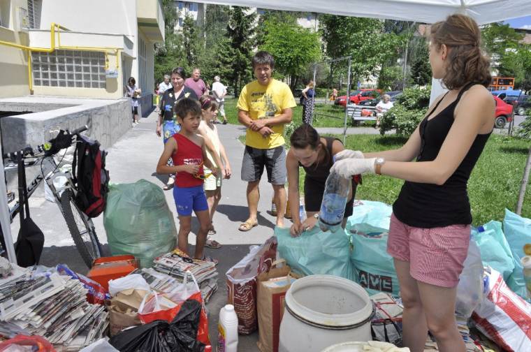 Többszáz liter olajat gyűjtöttek