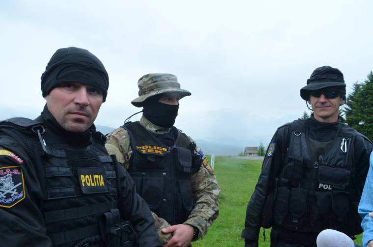 Csíkszeredában gyakorlatoznak a különleges egységek