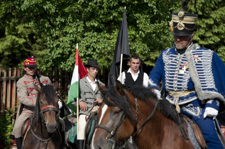HVIM: Trianon nem ünnep, hanem gyásznap