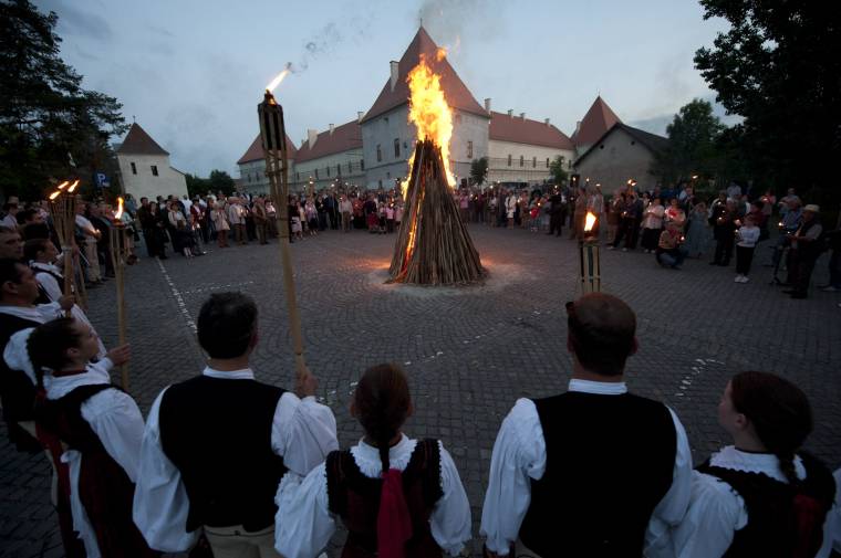 Összetartozással legyőzhetjük Trianont