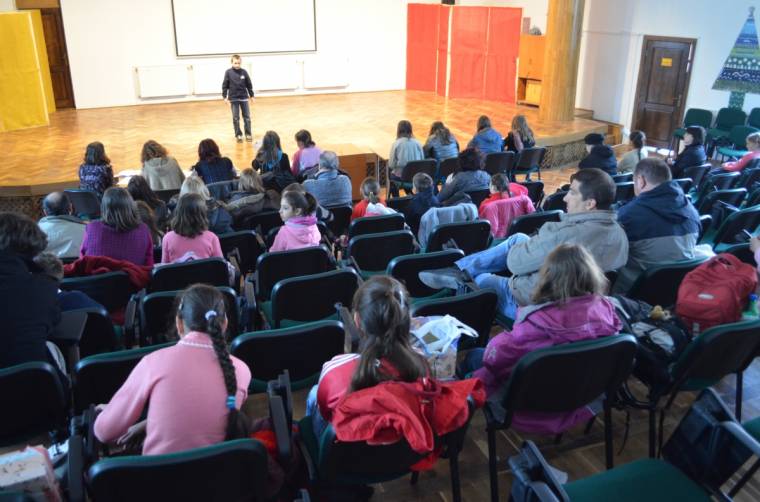 Weöres Sándor verseit szavalták