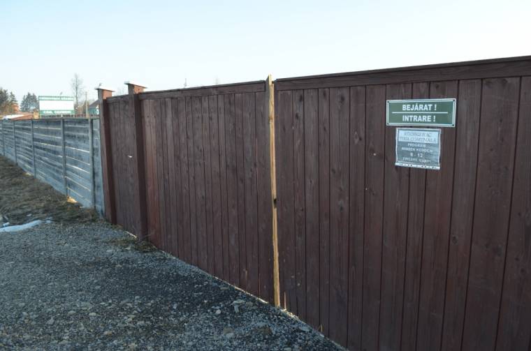 Újra megnyílik a kozmási barompiac