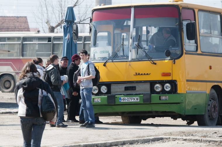 Jött pénz az ingázóknak, de nem a teljes összeg