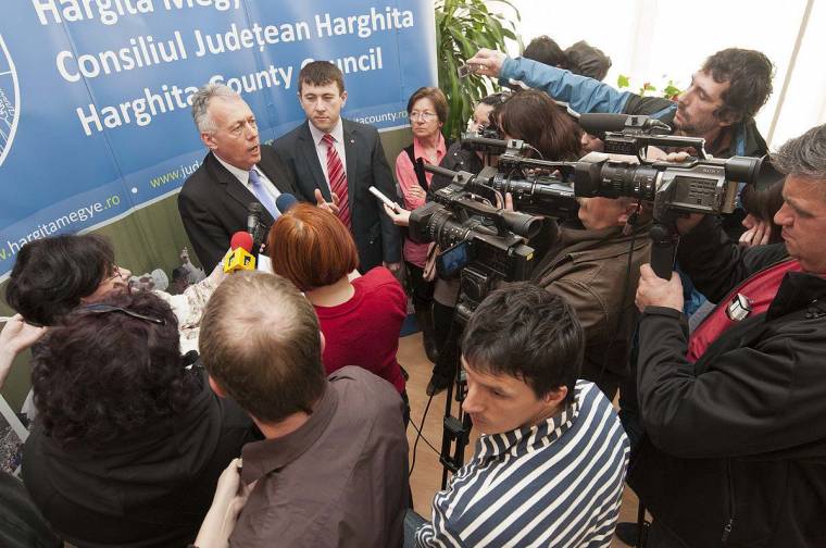 Korszerű víz- és csatornahálózatok eurómilliókból