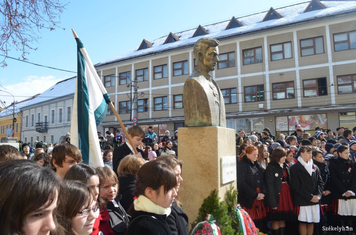 &bullet;  Fotó: Iochom Zsolt