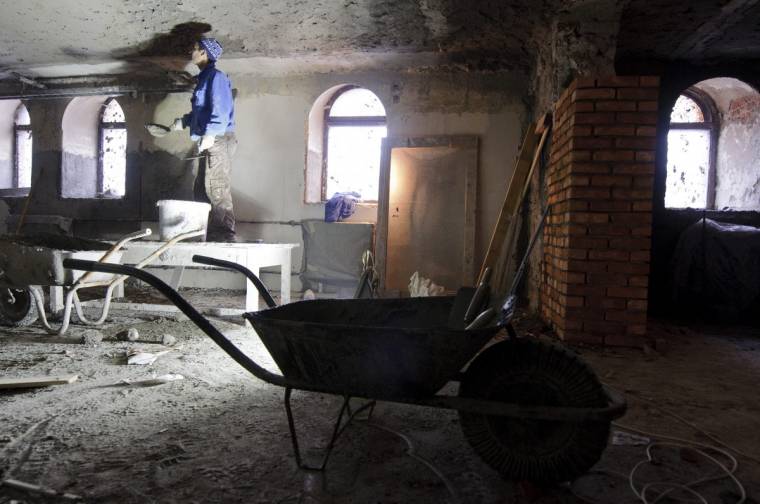 A pince felújításán dolgoznak