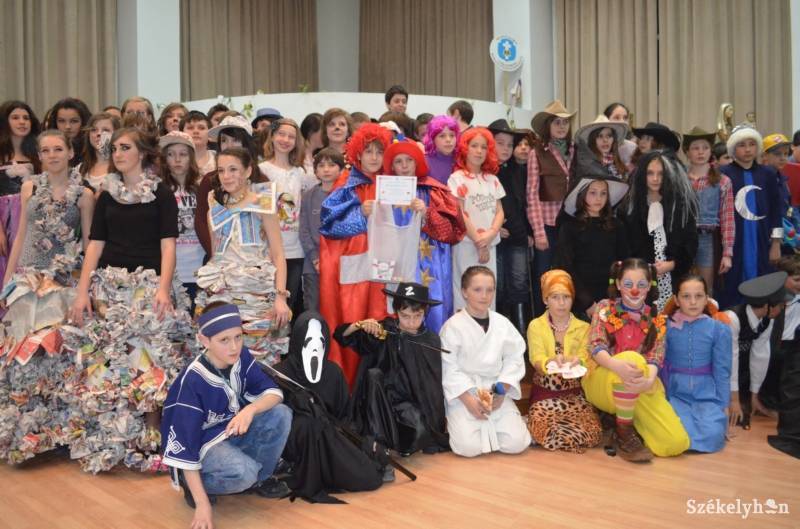 &bullet;  Fotó: Iochom Zsolt