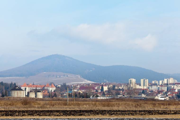 Az elmaradt munkálatokra keresnek kivitelezőt