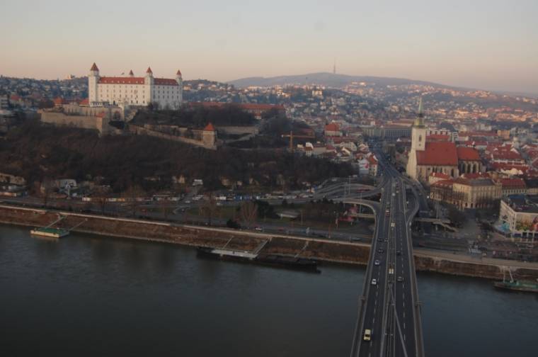 Európa Tanács: biztosítani kell a kisebbségi nyelvek hivatali használatát Szlovákiában