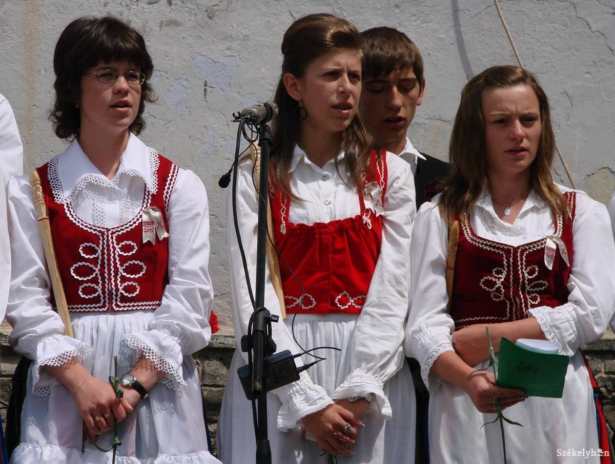 &bullet;  Fotó: Pinti Attila