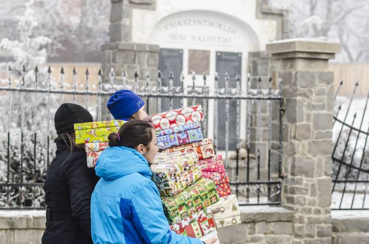 Hatvanhárom „angyalka” kerestetik