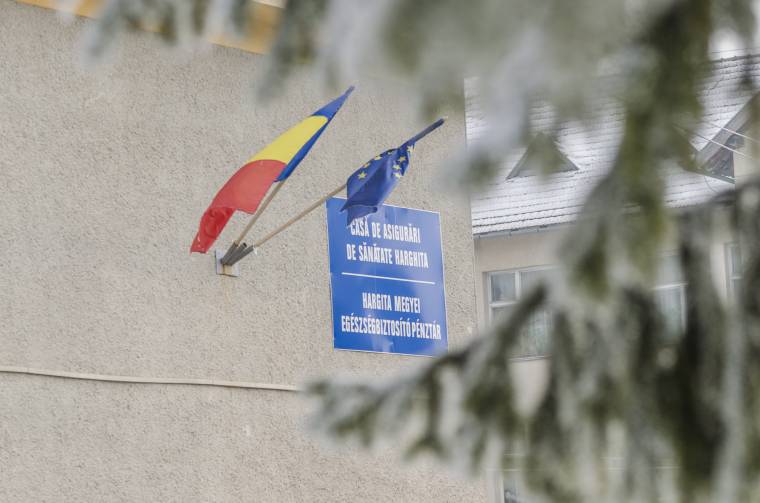 Folyamatosan csökken az egészségbiztosítással rendelkezők száma