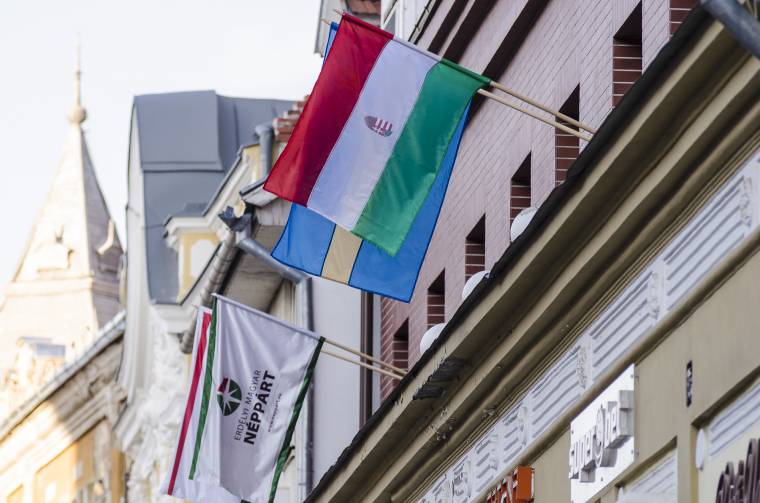 Tisztújítást tartottak a csíkszeredai EMNP-nél