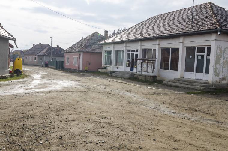 Óvások csapdájában Pálfalva