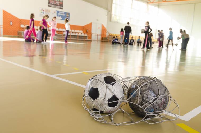 A gyakorlatban lehetetlen megfelelni minden elvárásnak az iskolai testnevelésórákon