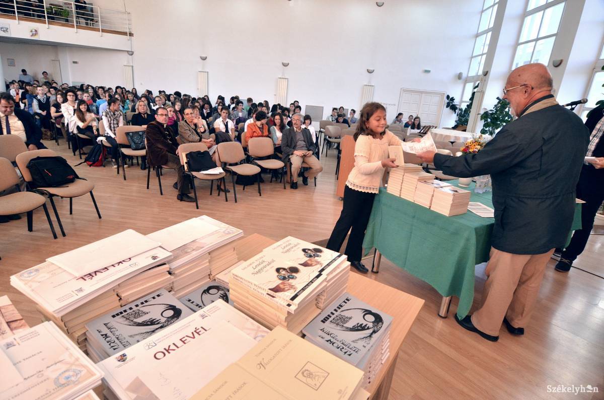 &bullet;  Fotó: Veres Nándor