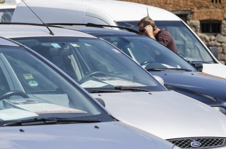 Rükverc: hamarosan visszatér az autóregisztrációs adó