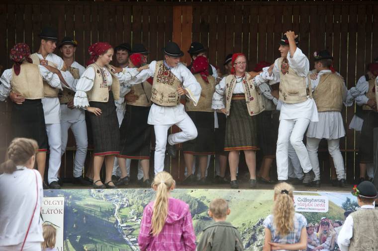 Ünnepelnek Gyimesközéplokon