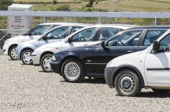 Közel dupla annyi használt autó került fél év alatt forgalomba az országban, mint új